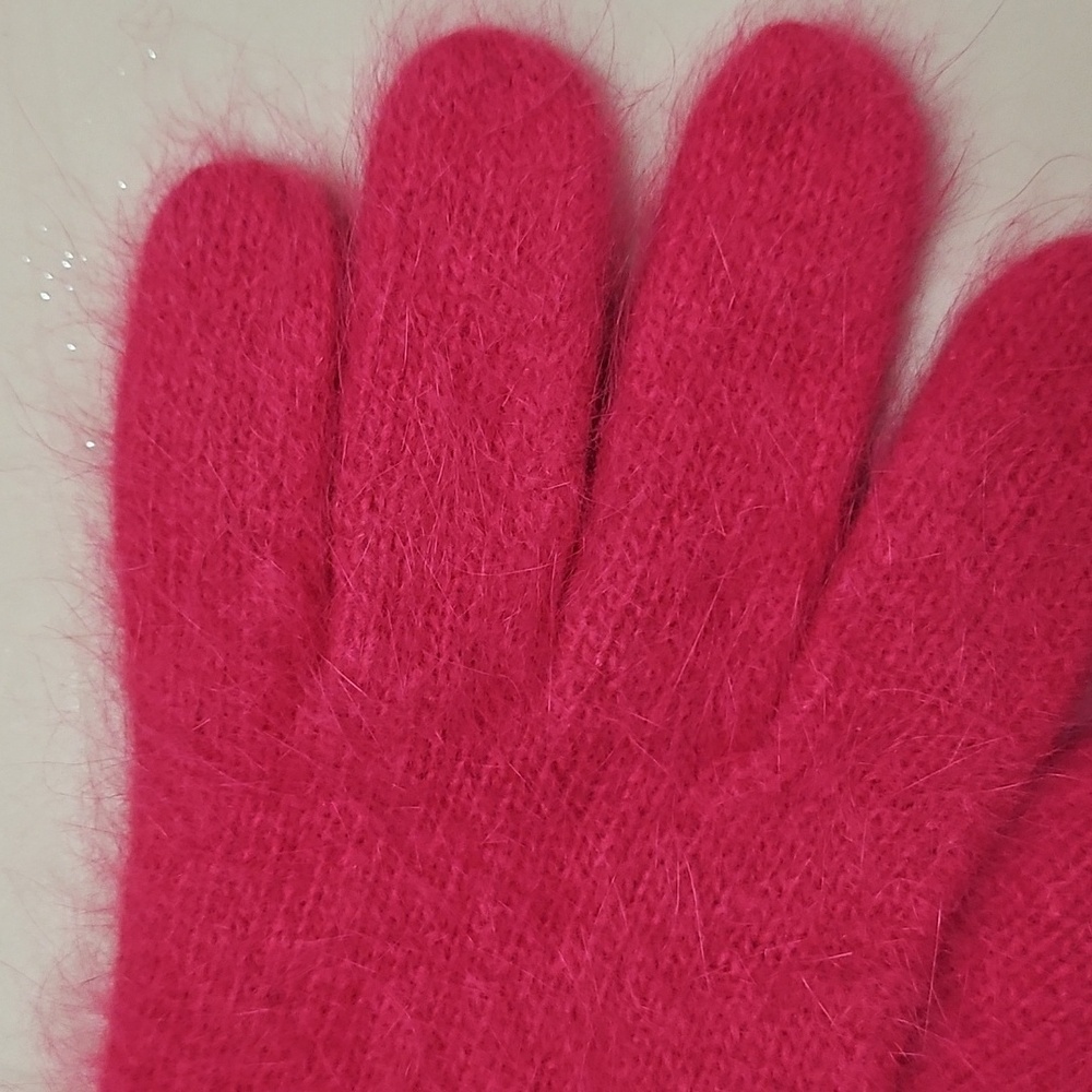 Angora Rabbit Hair Fuzzy Pink Gloves! NEW!! - Picture 5 of 6